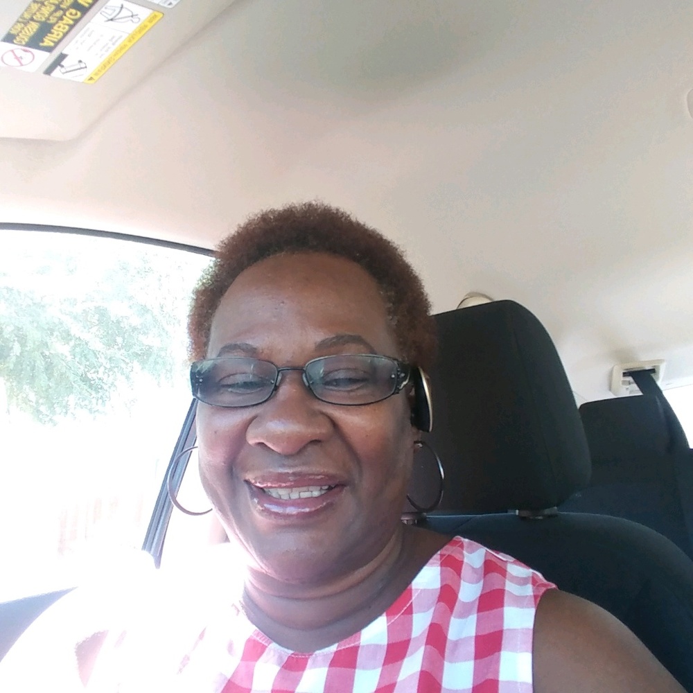 Meet your Posher, Sharlene